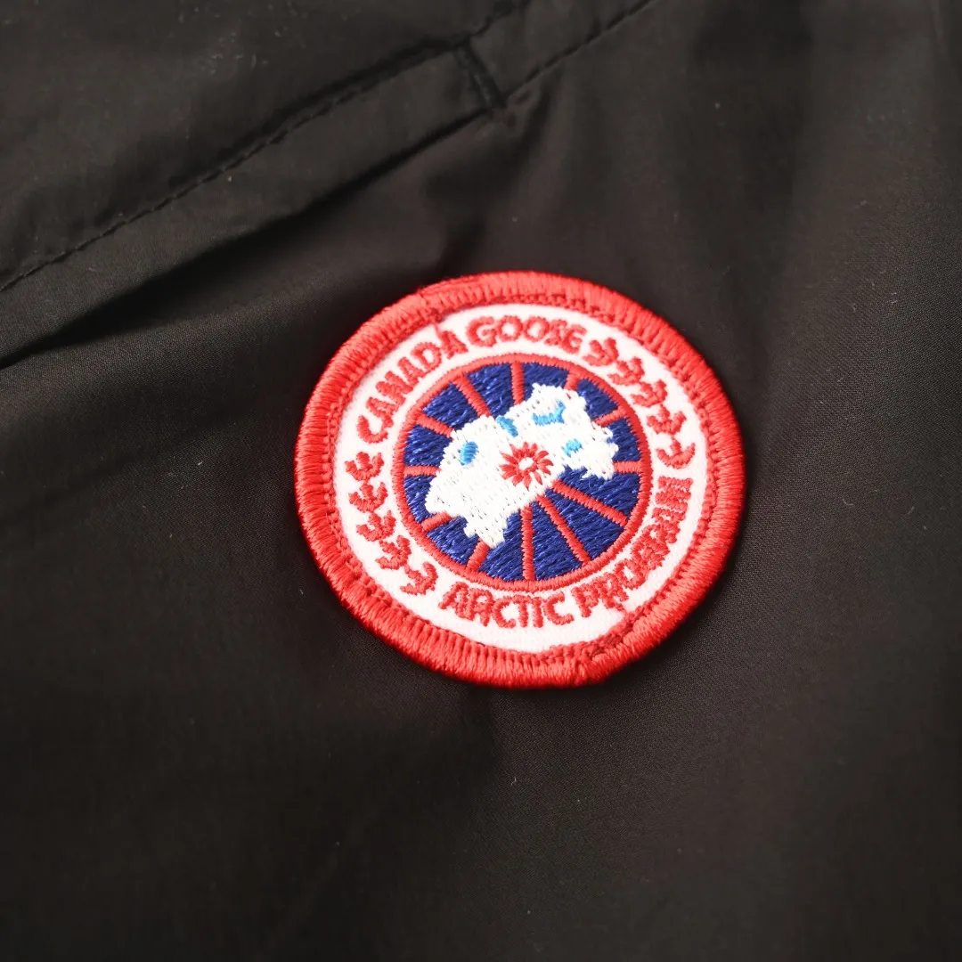 190 CANADA GOOSE CG ， ， ， ， ， ， 、 ， 。 3D ， 12 /cm²， 、 、 ， ； ， 。 ， 5mm ， 25% Rebound ， ， 。 5cm， ， ， 。 ， ， ， 。 Size：S-XL